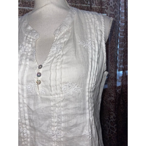 Women’s White Saint Tropez West Tank Top 🤍 - Picture 7 of 17